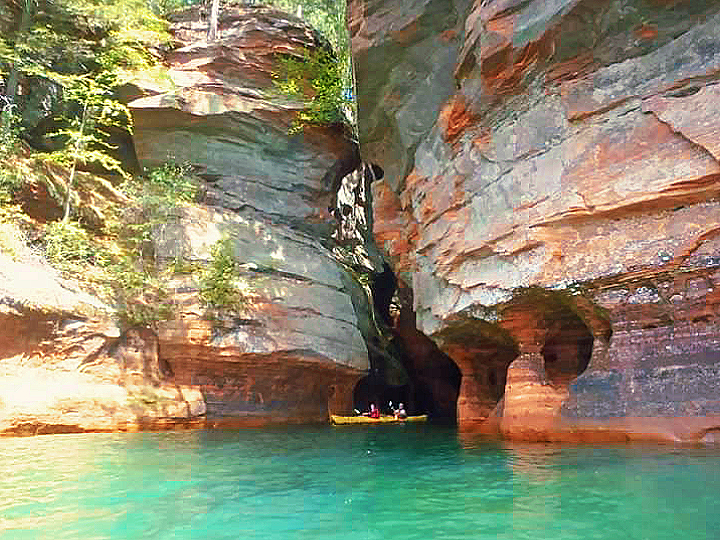 Apostle Islands Kayaking