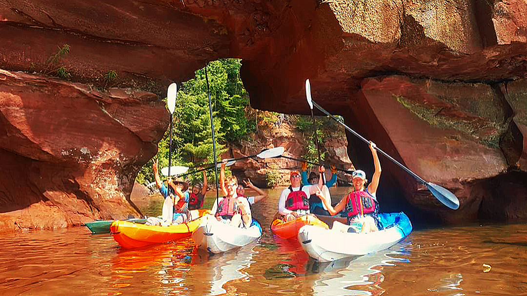 Apostle Islands Sea Caves Red Cliff Arch