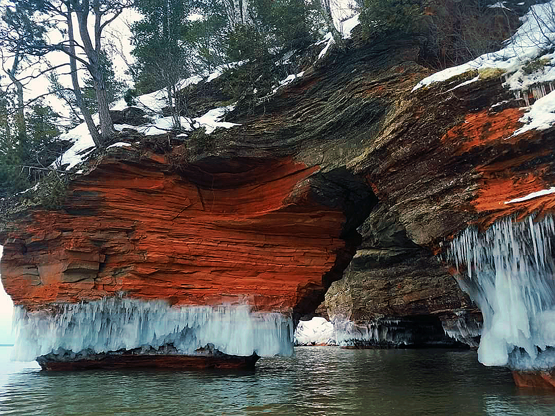 Apostle Islands Ice Caves Mawikwe Bay