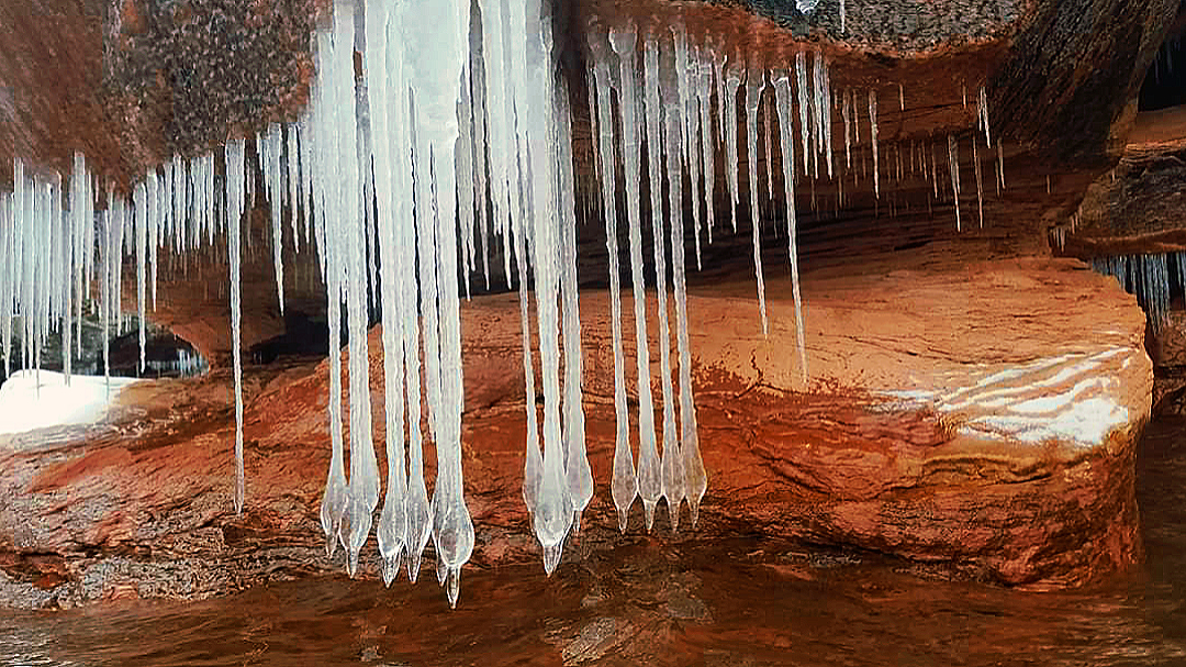 Apostle Islands Ice Caves Kayaking Chequamegon Bay