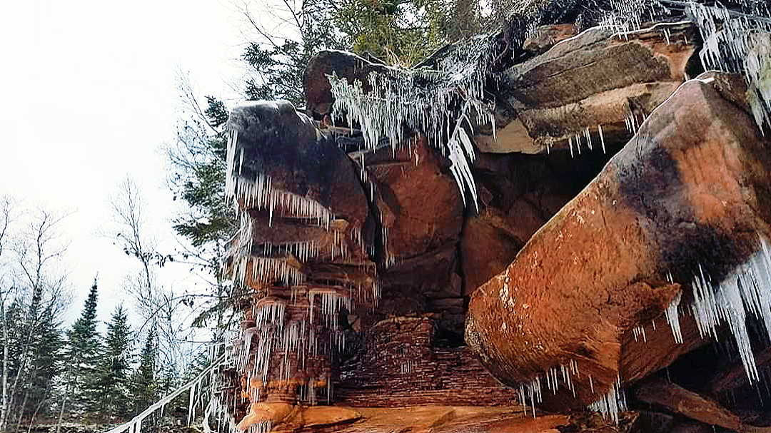 Apostle Islands Ice Caves Kayaking Chequamegon Bay