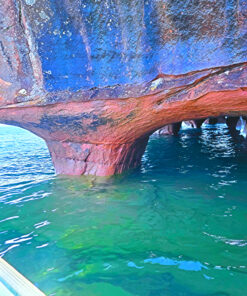 Sea Caves & Estuary Adventure – Assisted Boat & Kayak Tour