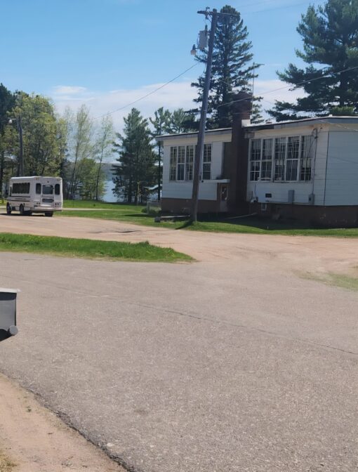 Apostle Islands Lodging 38' Camper - Image 2